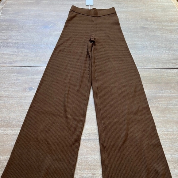 Good American Brown Wide-Leg Pants - Picture 7 of 10
